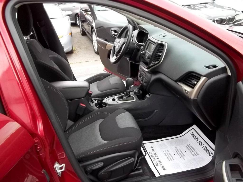 used 2017 Jeep Cherokee car, priced at $11,994