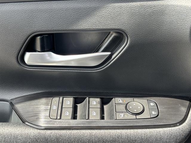 new 2025 Nissan Kicks car, priced at $28,600