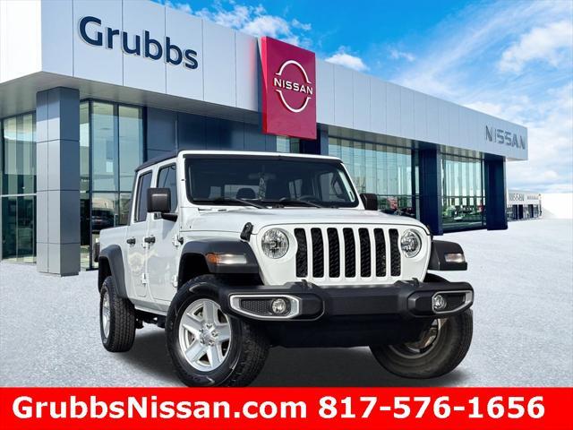 used 2023 Jeep Gladiator car, priced at $31,174