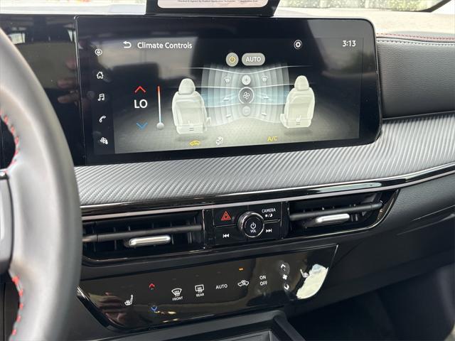 new 2025 Nissan Kicks car, priced at $29,422