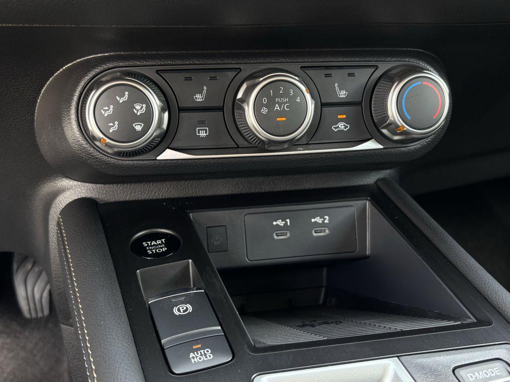 new 2025 Nissan Kicks car, priced at $29,455