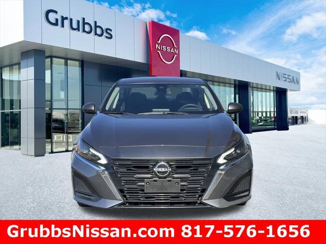 used 2023 Nissan Altima car, priced at $21,998