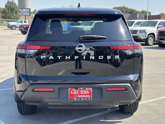 new 2024 Nissan Pathfinder car, priced at $31,652