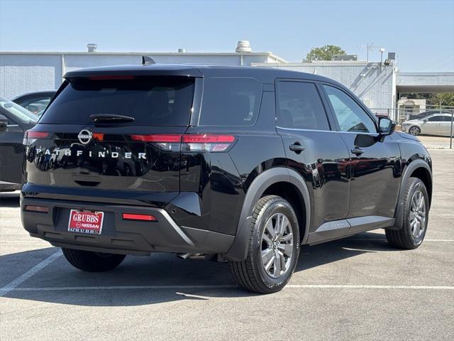 new 2024 Nissan Pathfinder car, priced at $31,652