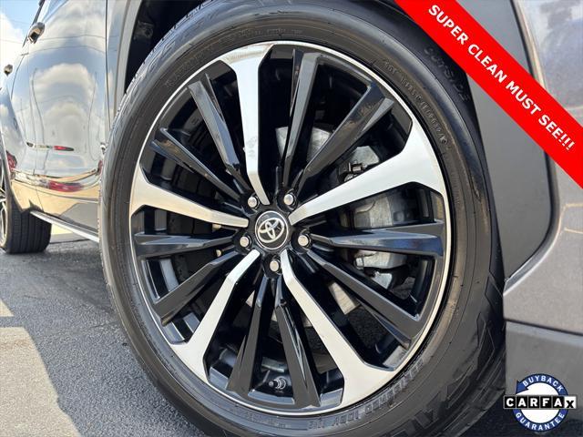 used 2021 Toyota Highlander car, priced at $32,477