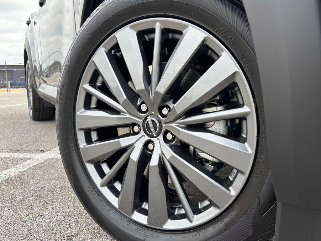new 2025 Nissan Pathfinder car, priced at $49,150