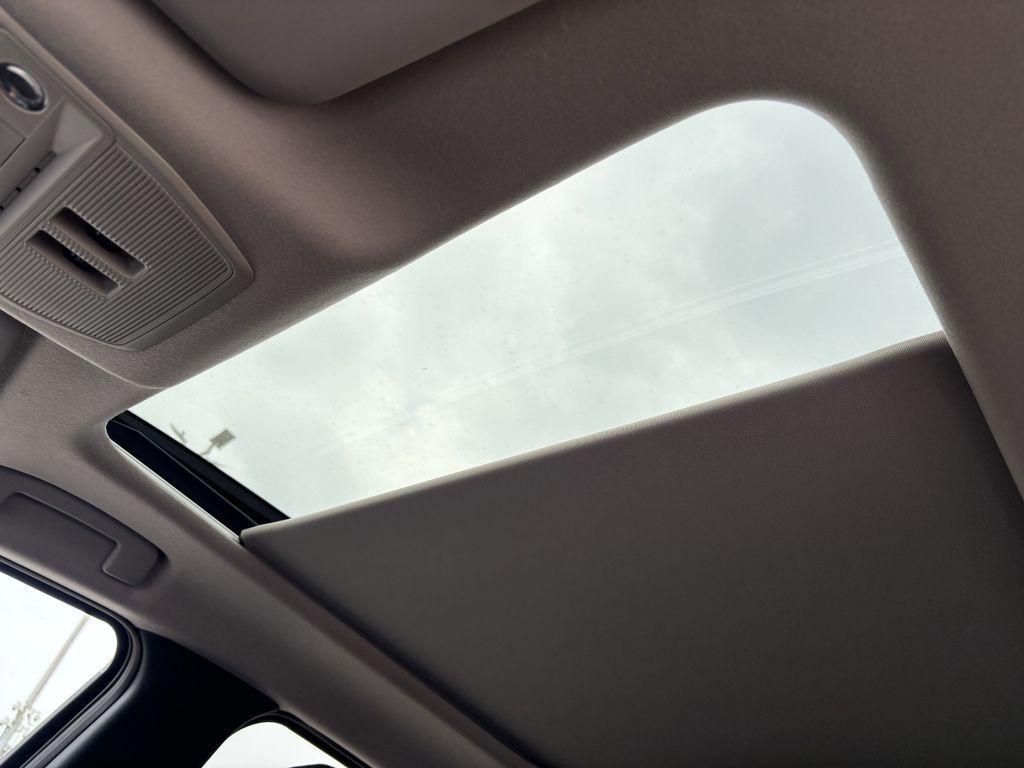 new 2025 Nissan Kicks car, priced at $29,455