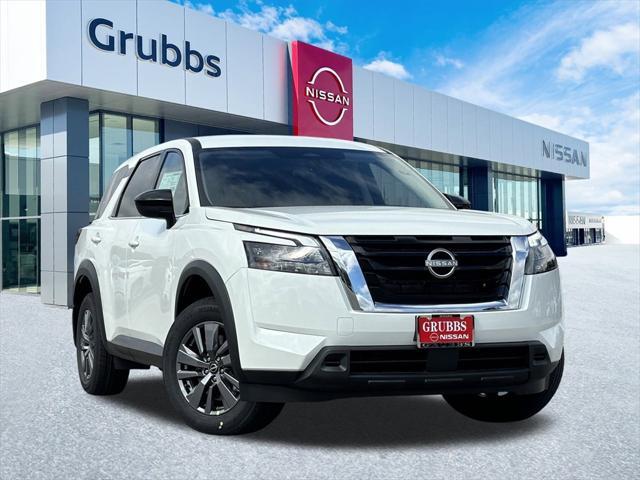 new 2024 Nissan Pathfinder car, priced at $31,352