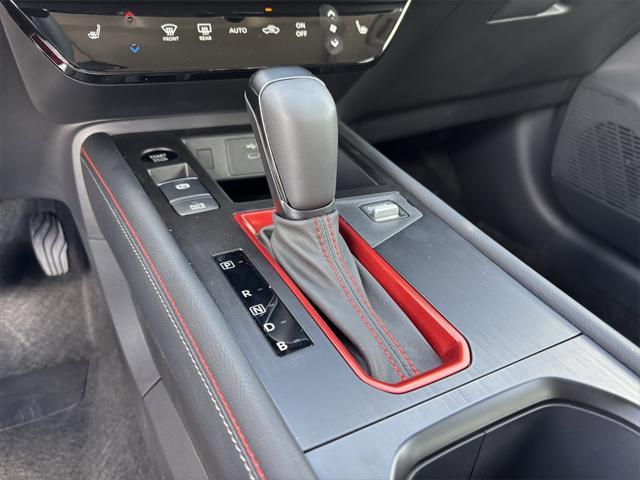 new 2025 Nissan Kicks car, priced at $29,947