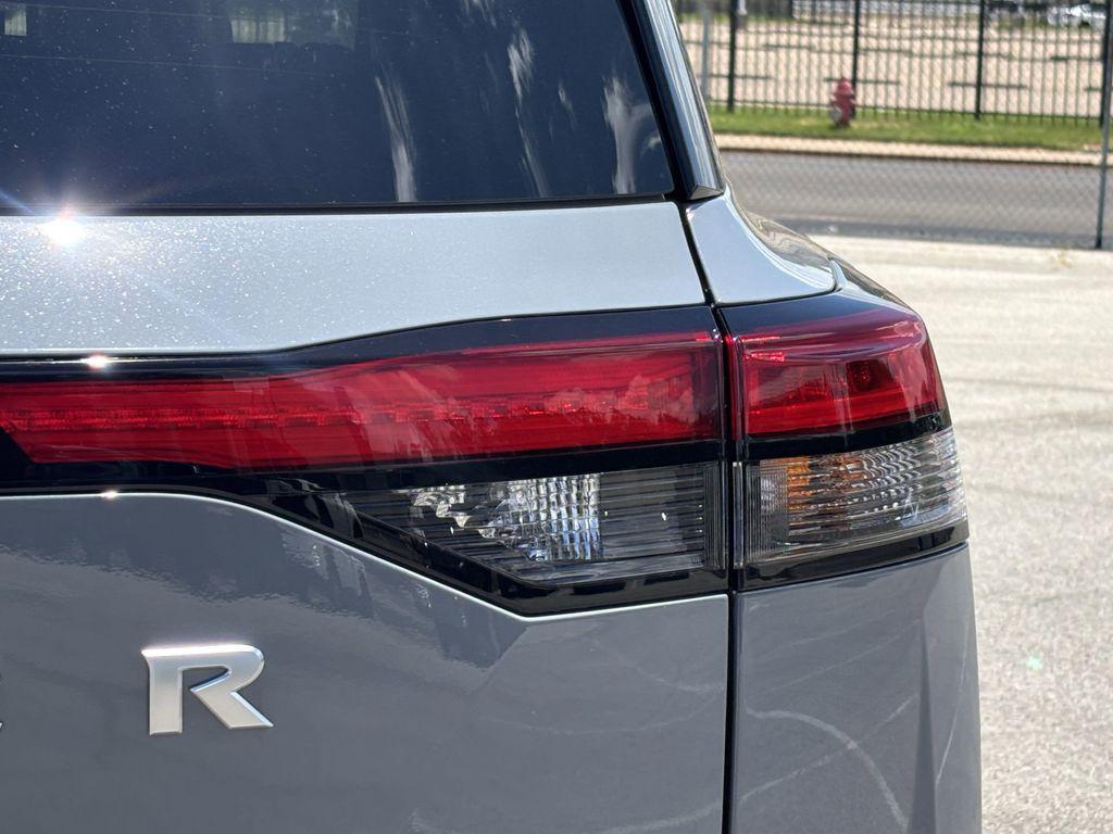 new 2025 Nissan Pathfinder car, priced at $56,340