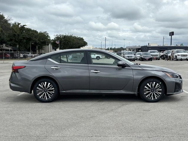 new 2025 Nissan Altima car, priced at $28,105