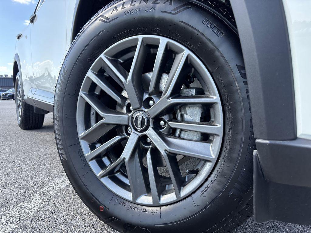 used 2025 Nissan Rogue car, priced at $27,113