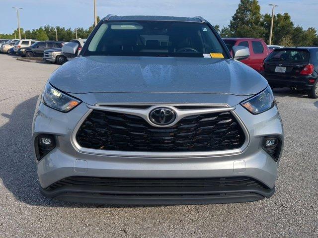 used 2022 Toyota Highlander car, priced at $30,820