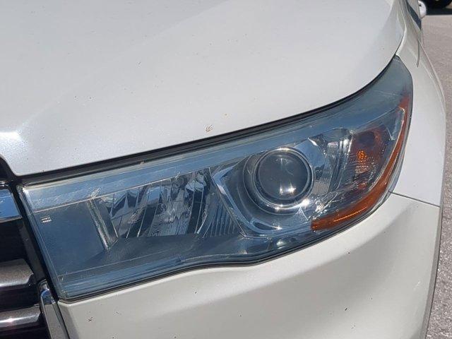 used 2015 Toyota Highlander car, priced at $20,571