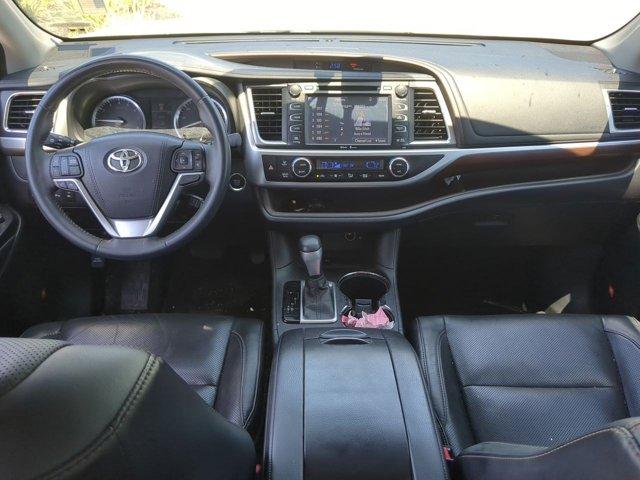 used 2015 Toyota Highlander car, priced at $20,571