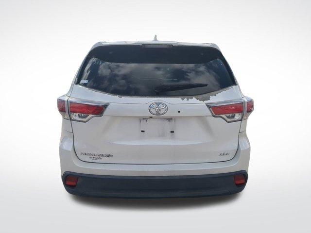 used 2015 Toyota Highlander car, priced at $21,040