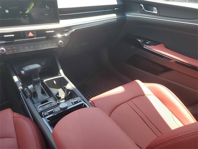 new 2025 Kia K5 car, priced at $30,723