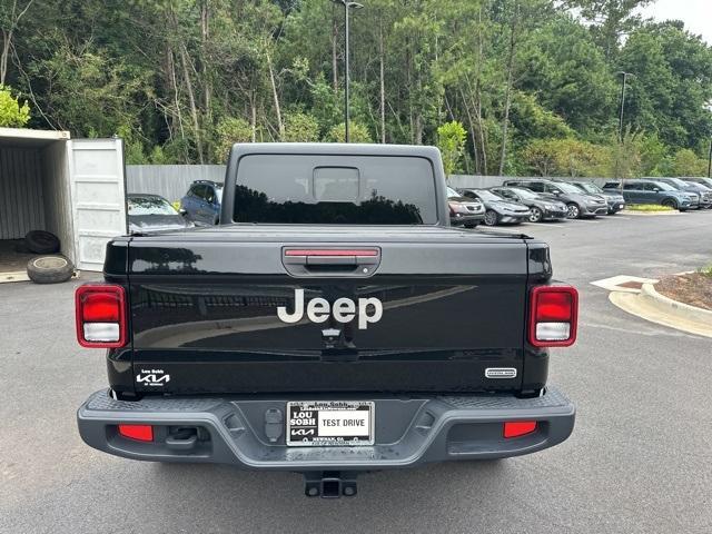 used 2022 Jeep Gladiator car, priced at $36,433