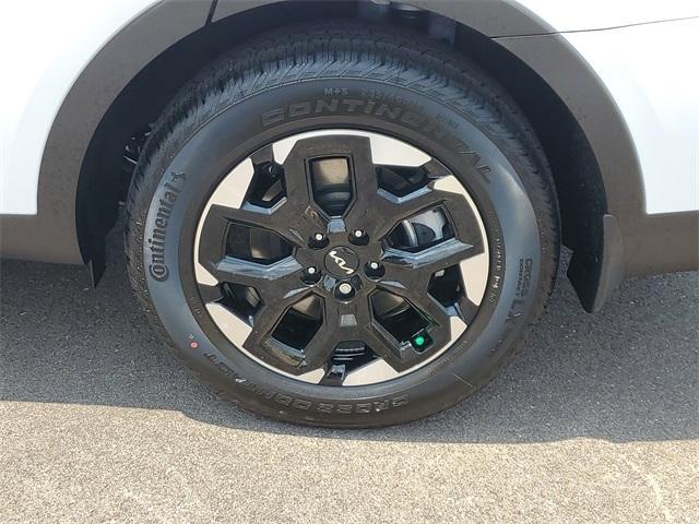 new 2025 Kia Sorento car, priced at $37,051