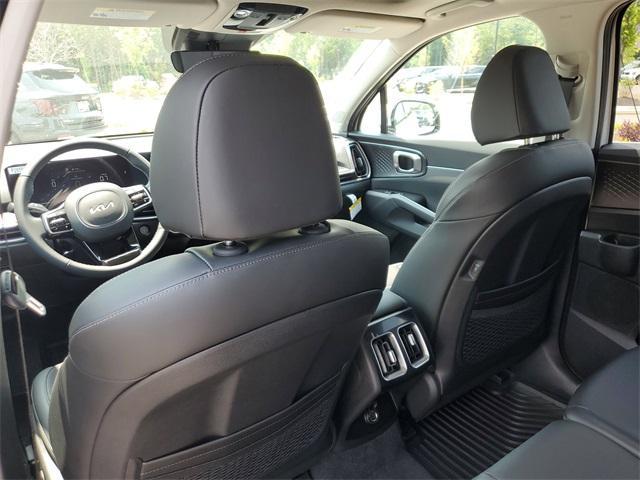 new 2025 Kia Sorento car, priced at $37,051