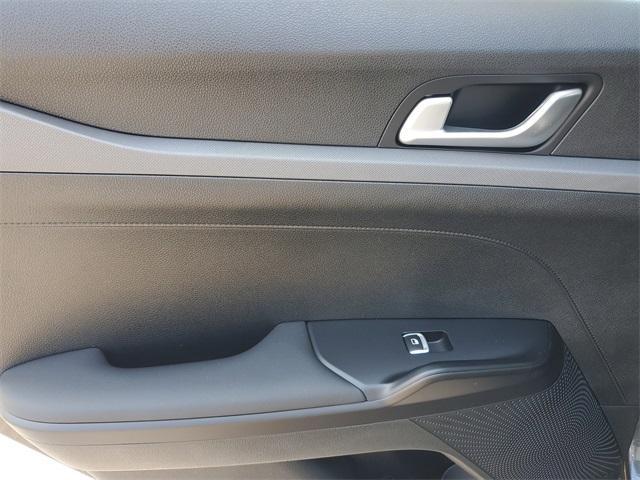 new 2025 Kia K5 car, priced at $27,123