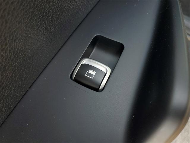 new 2025 Kia K5 car, priced at $27,123