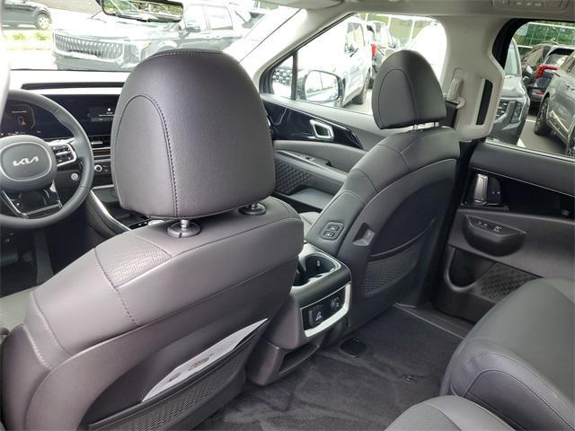 new 2025 Kia Carnival Hybrid car, priced at $55,465