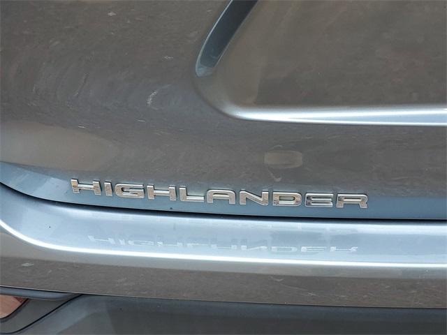 used 2021 Toyota Highlander car, priced at $28,201