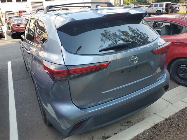 used 2021 Toyota Highlander car, priced at $28,201