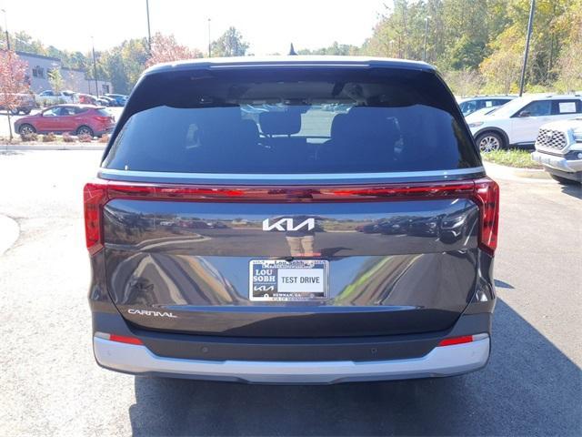 new 2025 Kia Carnival car, priced at $38,019