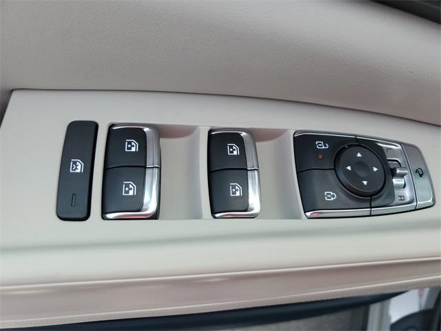 new 2025 Kia Carnival Hybrid car, priced at $51,745
