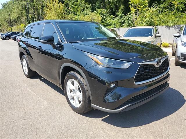 used 2023 Toyota Highlander car, priced at $37,989
