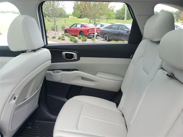 new 2025 Kia Sorento car, priced at $36,409