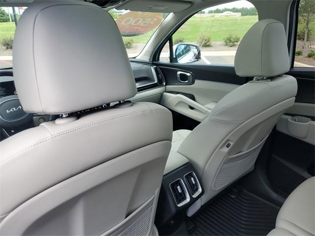 new 2025 Kia Sorento car, priced at $36,409