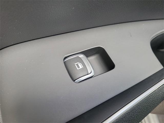 new 2026 Kia Sorento car, priced at $35,784