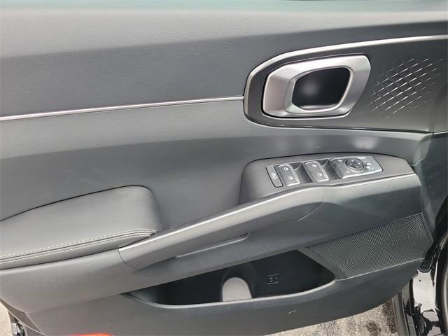 new 2026 Kia Sorento car, priced at $35,784