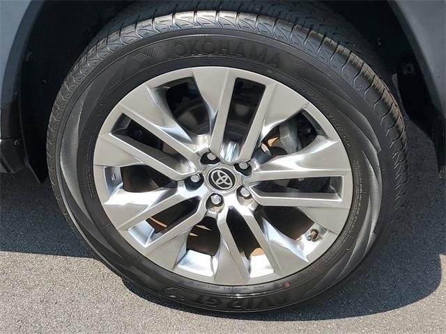 used 2020 Toyota RAV4 car, priced at $29,281