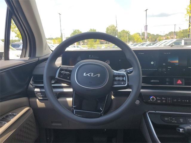 new 2026 Kia Carnival car, priced at $37,226