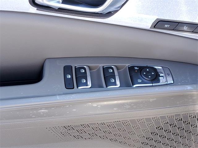 new 2025 Kia Carnival Hybrid car, priced at $48,895