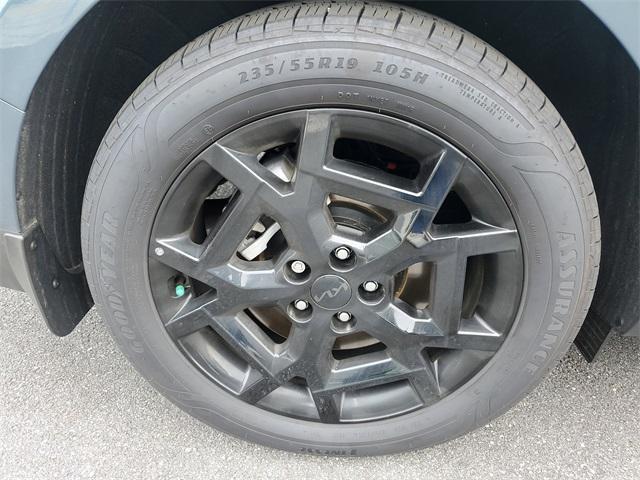 used 2025 Kia Carnival Hybrid car, priced at $48,031