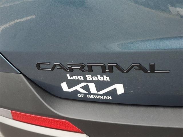 used 2025 Kia Carnival Hybrid car, priced at $48,031