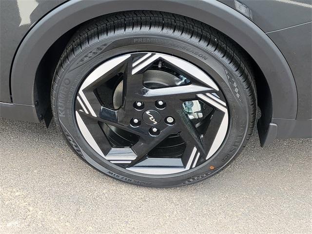 new 2025 Kia K4 car, priced at $24,073