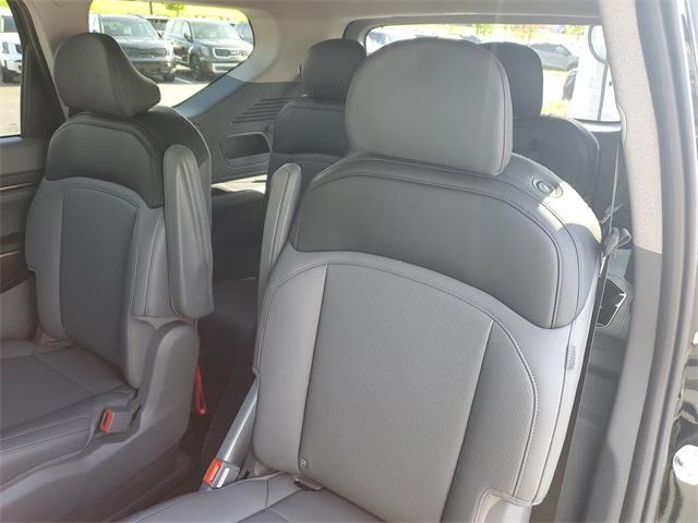 new 2026 Kia EV9 car, priced at $53,051