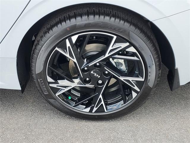 new 2025 Kia K5 car, priced at $31,142