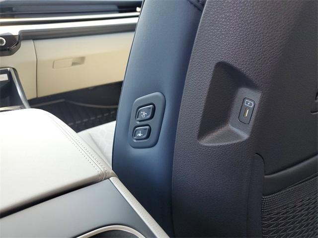 new 2025 Kia Carnival Hybrid car, priced at $50,250