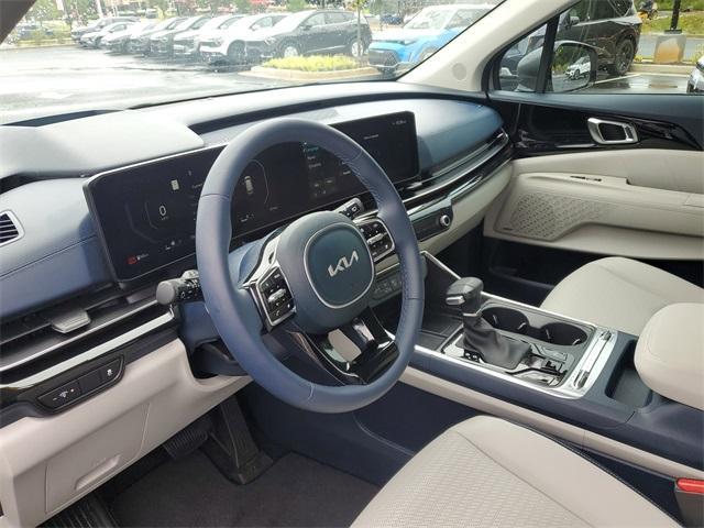 used 2025 Kia Carnival car, priced at $47,949