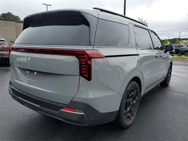 used 2025 Kia Carnival car, priced at $47,949