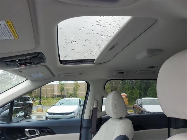 used 2025 Kia Carnival car, priced at $47,949