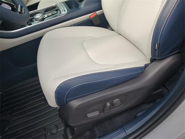 new 2026 Kia Carnival Hybrid car, priced at $54,690