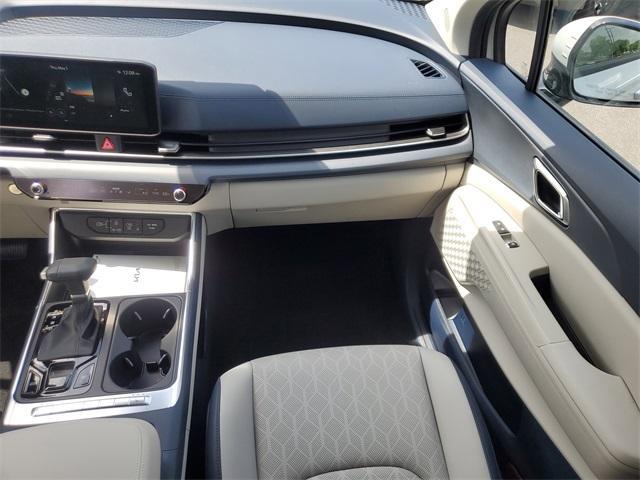 new 2025 Kia Carnival car, priced at $41,420